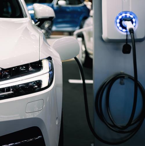 Carregar o carro elétrico Carregar o carro elétrico